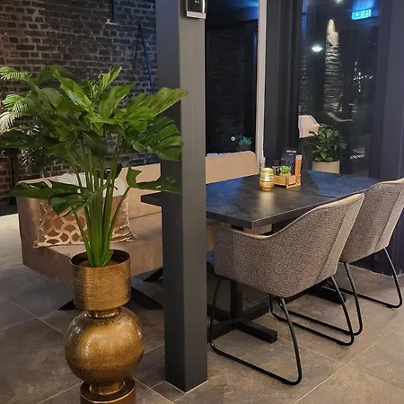 Baron Frits 3* Kessel (Limburg)