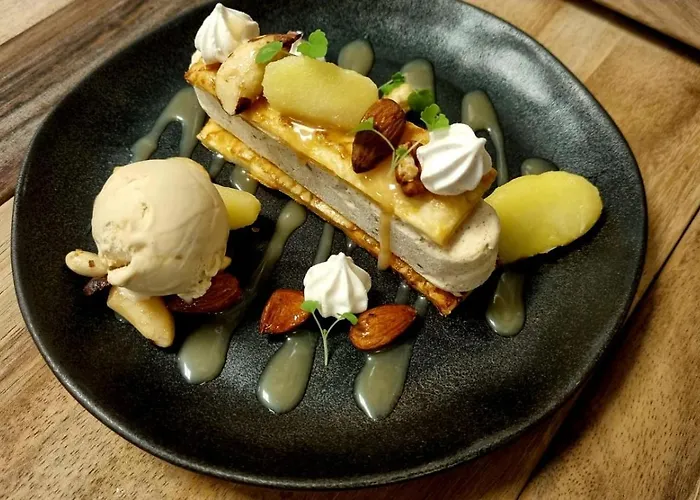 Отель Baron Frits Кессель