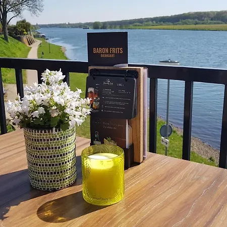 Hotel Baron Frits Kessel (Limburg)